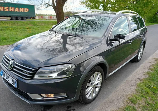 volkswagen passat Volkswagen Passat cena 31900 przebieg: 191000, rok produkcji 2014 z Września